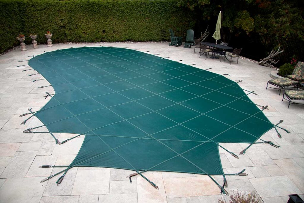 pool,closed,cover,