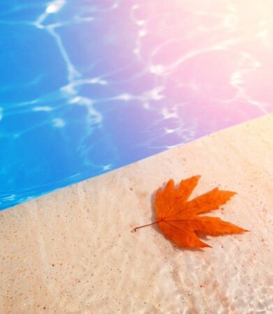 4 Tips for an open pool during the fall