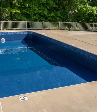 When to know when you need to replace your vinyl pool liner