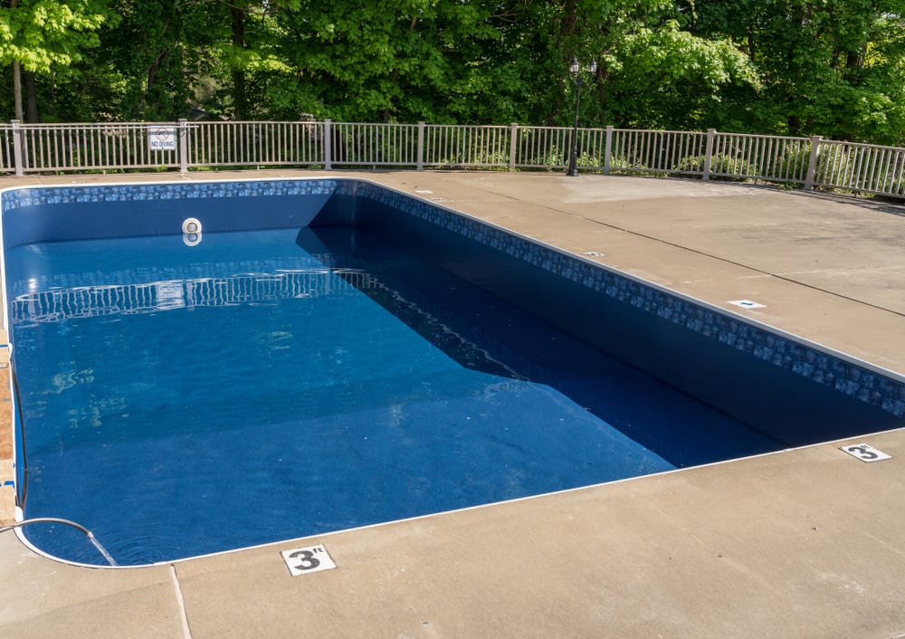 When to know when you need to replace your vinyl pool liner